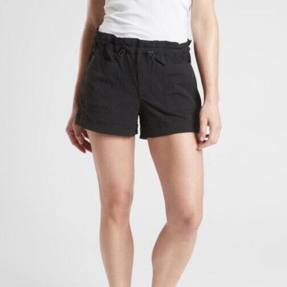 Athleta Trekkie Paperbag Shorts Size 14T in Black